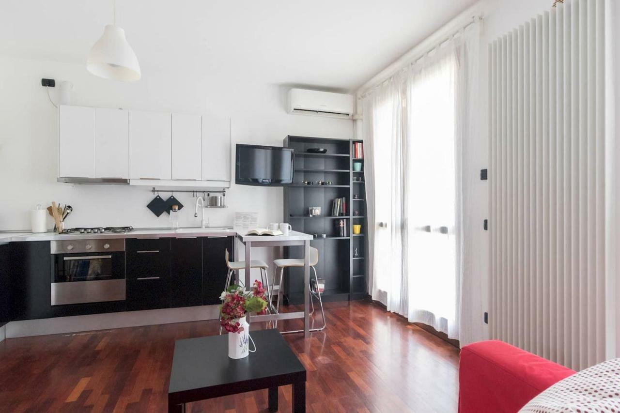 Italianway - Carrara 5 Apartment Milan Exterior photo
